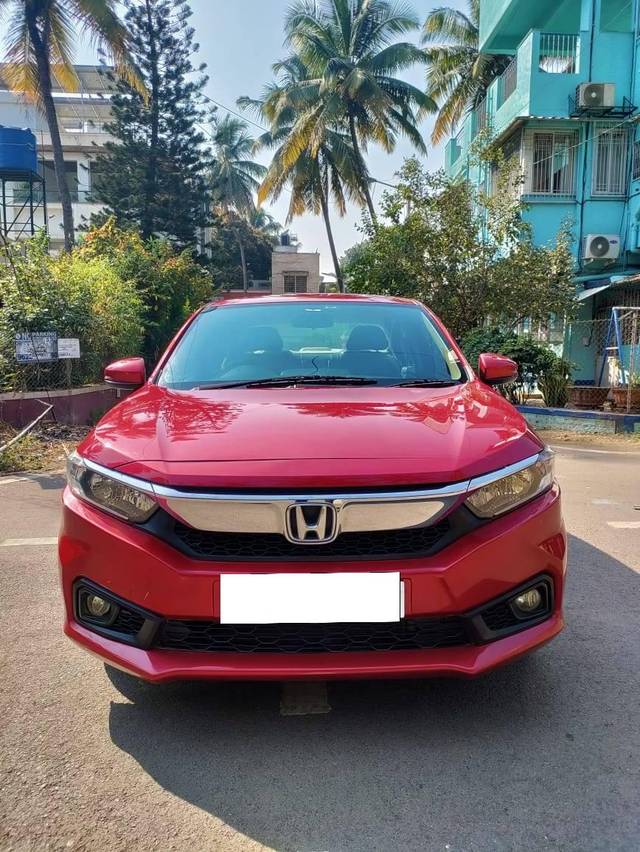 https://images10.gaadi.com/usedcar_image/4304318/original/processed_14a1d5e129c36c4524c47608e09e74dc.jpg?imwidth=6400