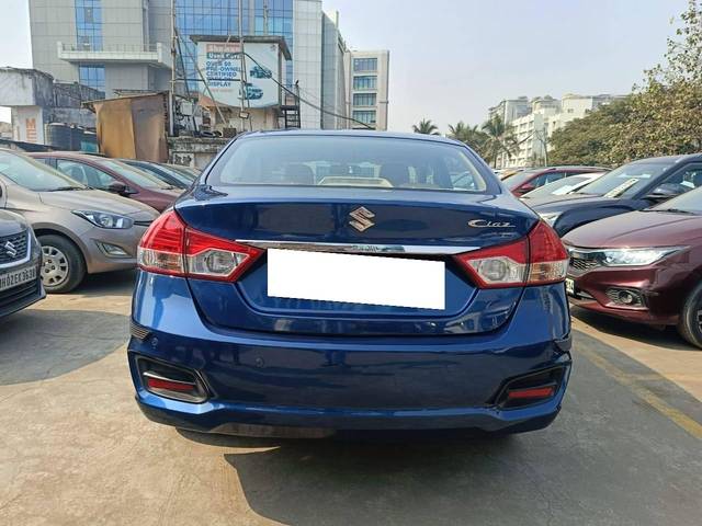 https://images10.gaadi.com/usedcar_image/4304327/original/processed_9bda68102a642a04d17a4db082e9c550.jpg?imwidth=6401