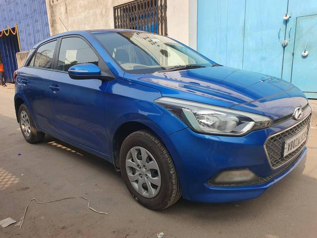 https://images10.gaadi.com/usedcar_image/4304344/original/processed_abc689e0348579dfc12b3629edcfc23d.jpg?imwidth=6400