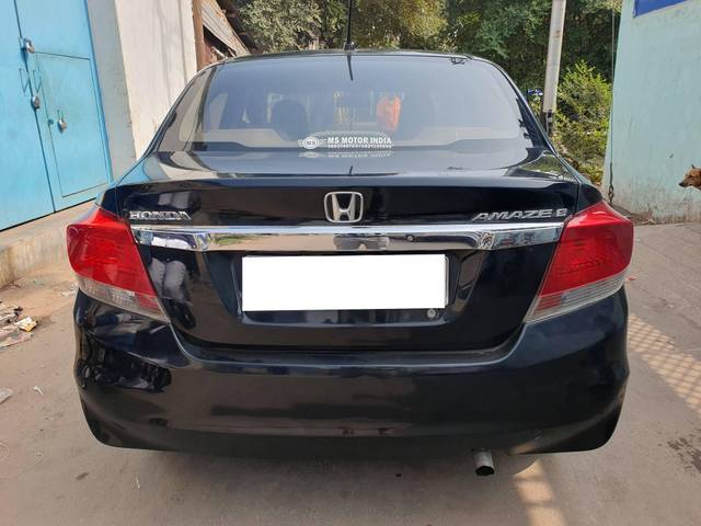 https://images10.gaadi.com/usedcar_image/4304359/original/processed_ec64013d78ba0301c4fc63678b25f7fa.jpg?imwidth=6402