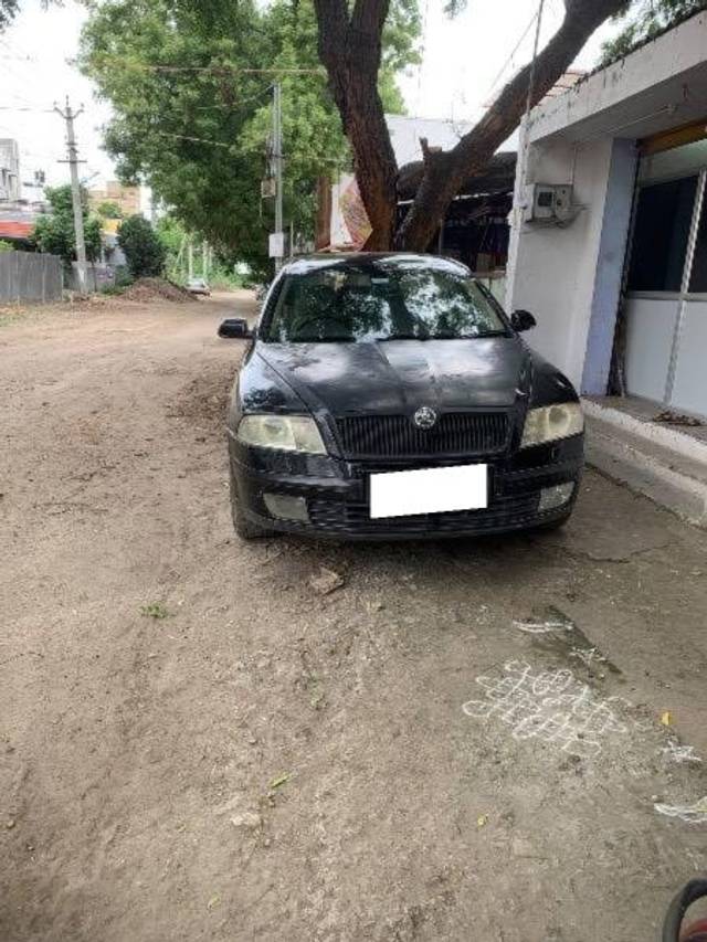 https://images10.gaadi.com/usedcar_image/4304446/original/processed_4c3e07e0-ef30-4a96-896b-527a8f95386d.jpeg?imwidth=6400