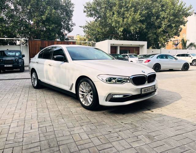 https://images10.gaadi.com/usedcar_image/4304472/original/8efb171eae60d042b7a0122140fcabdf.jpeg?imwidth=6400