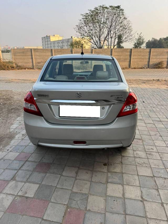 https://images10.gaadi.com/usedcar_image/4304536/original/processed_8d979bec54ba95d1cb7bdddfd2824ba8.jpg?imwidth=6401