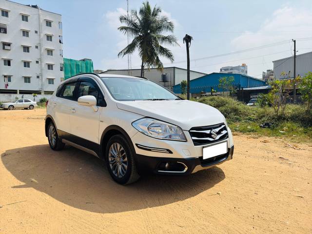 https://images10.gaadi.com/usedcar_image/4304732/original/processed_56260a5d8f7d058ec2d24e88bca9bf71.jpg?imwidth=6400