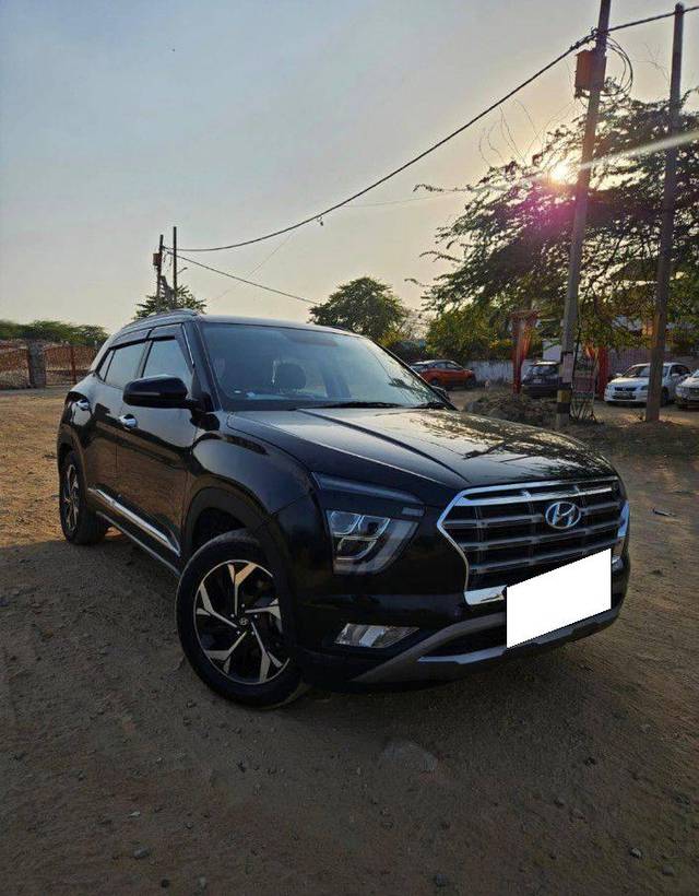 https://images10.gaadi.com/usedcar_image/4304768/original/processed_e94cc22ab7c6f1a443c21834565397d9.jpg?imwidth=6400