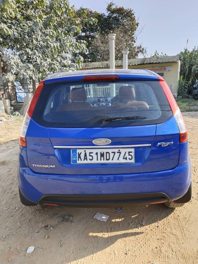 https://images10.gaadi.com/usedcar_image/4304791/original/3eef98837487bde455250c4ad9c27099.jpg?imwidth=6401