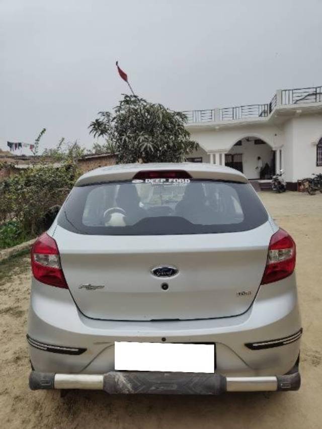 https://images10.gaadi.com/usedcar_image/4304835/original/processed_0fe21af8-6ddb-4444-8dcb-275c226e83e9.jpg?imwidth=6401