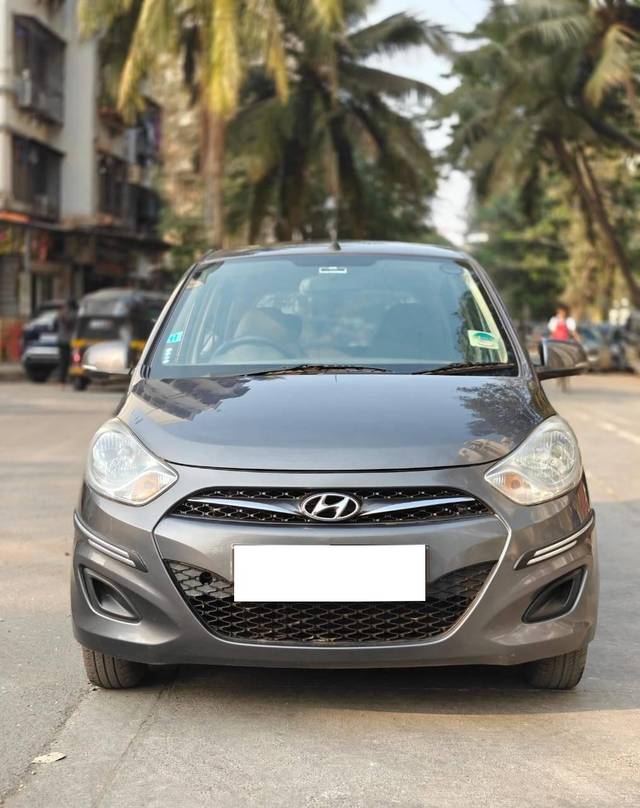 https://images10.gaadi.com/usedcar_image/4304899/original/processed_03be8a14e57d9c0ede15433f0c5852a6.jpg?imwidth=6401