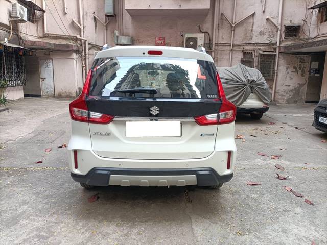 https://images10.gaadi.com/usedcar_image/4304908/original/processed_629d5d81488758ad229bb49dce21a7ee.jpg?imwidth=6402