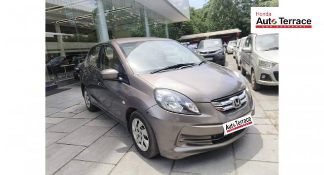 https://images10.gaadi.com/usedcar_image/4304951/original/85e37ad7944ec9c167fa8f2d19dee768.jpg?imwidth=6400