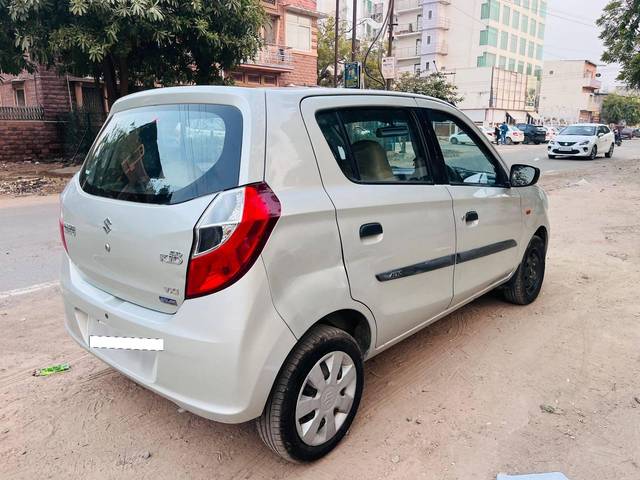 https://images10.gaadi.com/usedcar_image/4304983/original/processed_0cfa43cf9aa88256034f92122b2841c7.jpg?imwidth=6402