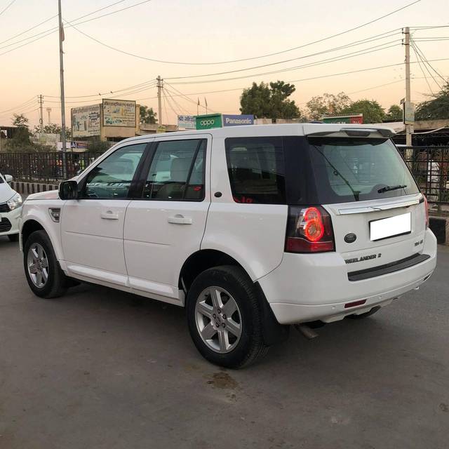 https://images10.gaadi.com/usedcar_image/4305006/original/processed_0e3fab8ef9eb94863278976f27b1e4fc.jpg?imwidth=6402