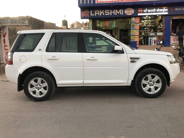 https://images10.gaadi.com/usedcar_image/4305006/original/processed_51643a7aff617eb1ebc65770c91267c5.jpg?imwidth=6401