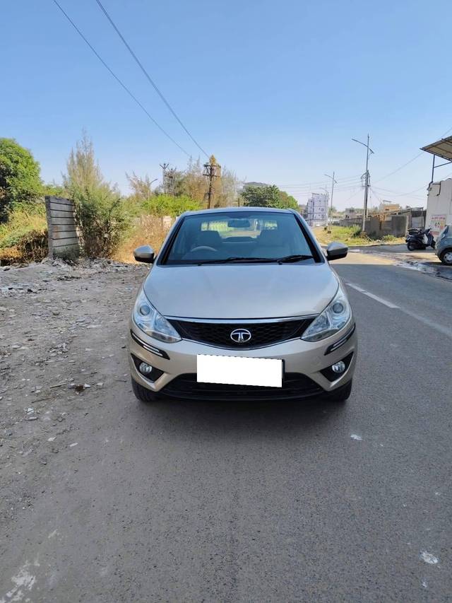 https://images10.gaadi.com/usedcar_image/4305011/original/processed_17618c9a3d2ae636ff231e2be59578ea.jpg?imwidth=6402