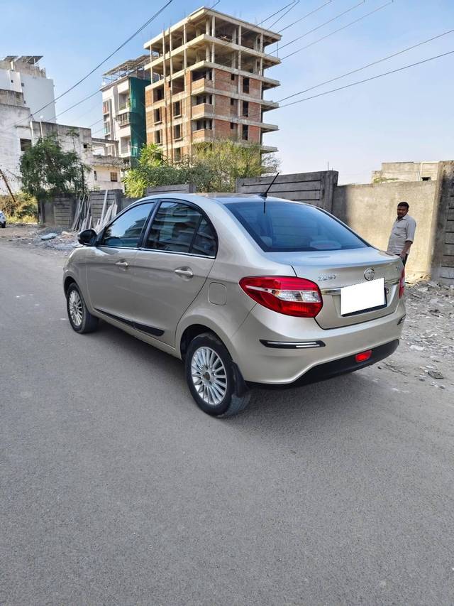 https://images10.gaadi.com/usedcar_image/4305011/original/processed_c9f659d45989a34f0c5ba5e2701d29dd.jpg?imwidth=6401