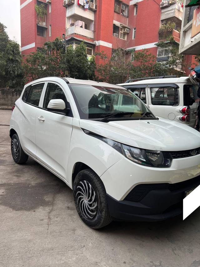 https://images10.gaadi.com/usedcar_image/4305128/original/processed_61d176dcbcade0d7f81b0a4f14a07918.jpg?imwidth=6400