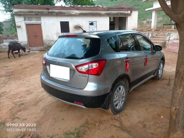 https://images10.gaadi.com/usedcar_image/4305143/original/processed_bad433dc-91e0-4e9e-a1fe-820019e2f9a1.jpg?imwidth=6401