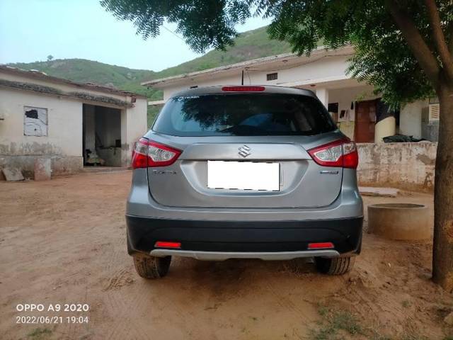 https://images10.gaadi.com/usedcar_image/4305143/original/processed_e06adcce-992d-44a6-a331-c237e0a32479.jpg?imwidth=6402