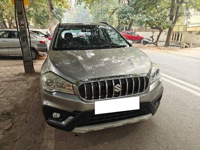 https://images10.gaadi.com/usedcar_image/4305165/original/processed_5222309a2c5fc55dde58575b183ecc99.jpg?imwidth=6400