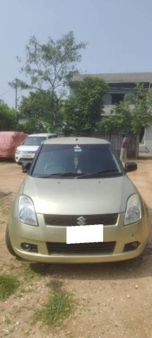 https://images10.gaadi.com/usedcar_image/4305233/original/processed_9dddbbfd-ba67-411e-8505-1c99fefe14c6.jpg?imwidth=6402