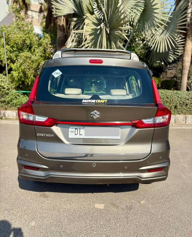 https://images10.gaadi.com/usedcar_image/4305249/original/processed_ba4be2d9948a4f898ea419b87d8f00c9.jpg?imwidth=6402