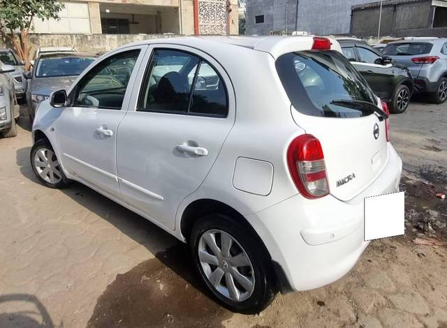 https://images10.gaadi.com/usedcar_image/4305264/original/processed_13568b79cca17171c014ac89c3dcf1a5.jpg?imwidth=6402