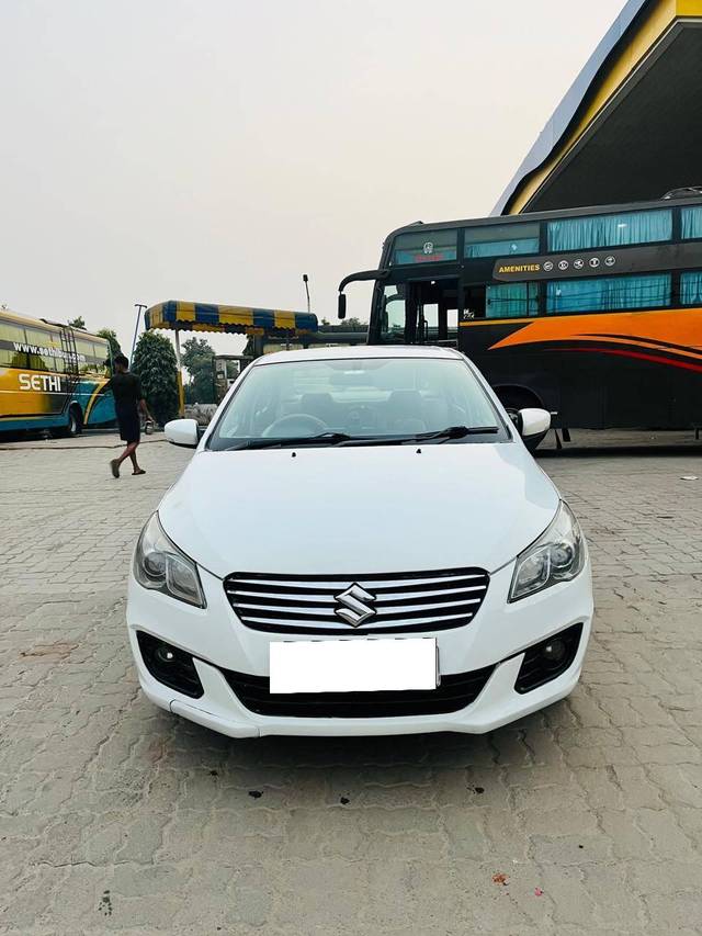 https://images10.gaadi.com/usedcar_image/4305315/original/processed_56267d3bbabddd5e84e372d3c863e70f.jpg?imwidth=6400