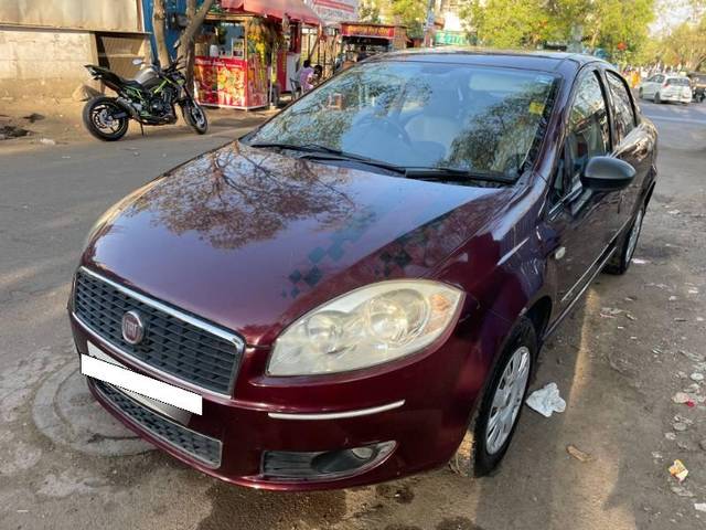 https://images10.gaadi.com/usedcar_image/4305350/original/processed_529b5cbd-ab9e-4631-8624-9f09011e6b9c.jpg?imwidth=6402