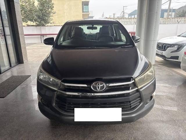 https://images10.gaadi.com/usedcar_image/4305563/original/processed_8c1e4af7-37a3-44a7-b13d-962aad547bd7.jpg?imwidth=6401