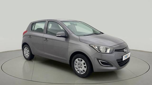 https://images10.gaadi.com/usedcar_image/4305659/original/7699ebde184ed0cf2c6fc60631ab7df3.jpg?imwidth=6400