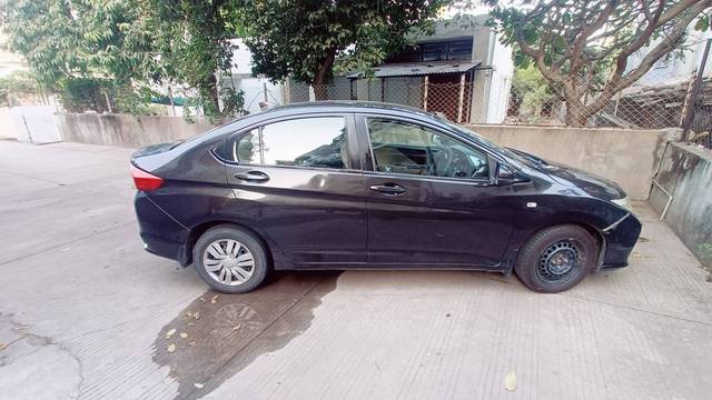 https://images10.gaadi.com/usedcar_image/4305689/original/66d0cdd65acee66ea7ca4e209045d243.jpg?imwidth=6400