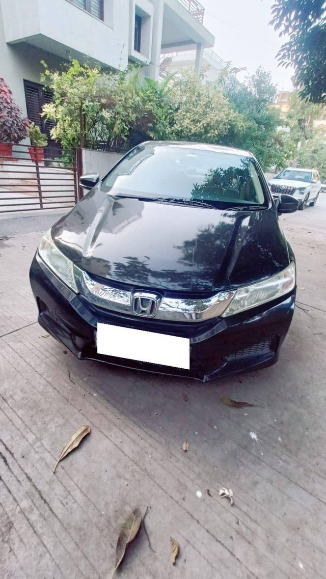 https://images10.gaadi.com/usedcar_image/4305689/original/c507e35ea5abce45a77da765d7122994.jpg?imwidth=6402