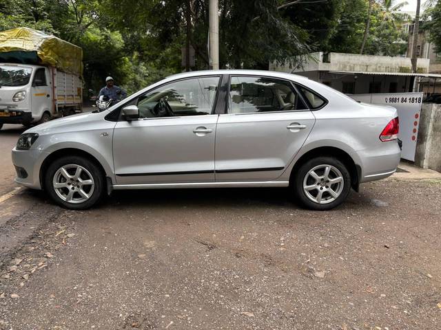 https://images10.gaadi.com/usedcar_image/4305708/original/processed_03ce09f920f85d794873cde184e2cac4.jpg?imwidth=6402