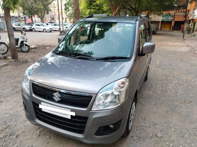 https://images10.gaadi.com/usedcar_image/4305715/original/processed_3b172b86ce3c0709019aa905eeb67895.jpg?imwidth=6402