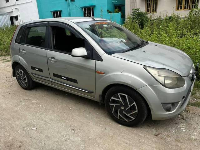 https://images10.gaadi.com/usedcar_image/4305795/original/processed_2edbff7b-04f4-433e-aa12-9e49b88d508f.jpg?imwidth=6400