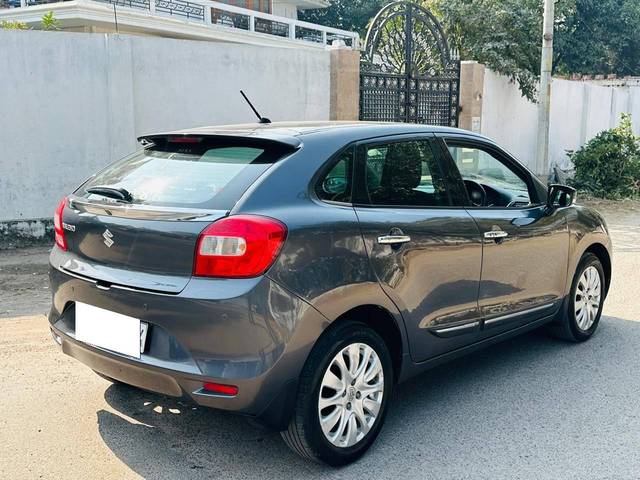 https://images10.gaadi.com/usedcar_image/4305860/original/processed_3d98a415e973bb5381ddba52252e0eb3.jpg?imwidth=6401