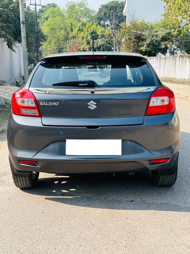 https://images10.gaadi.com/usedcar_image/4305860/original/processed_84e73e22e97a0d037a8a0b3ca43d3b54.jpg?imwidth=6402