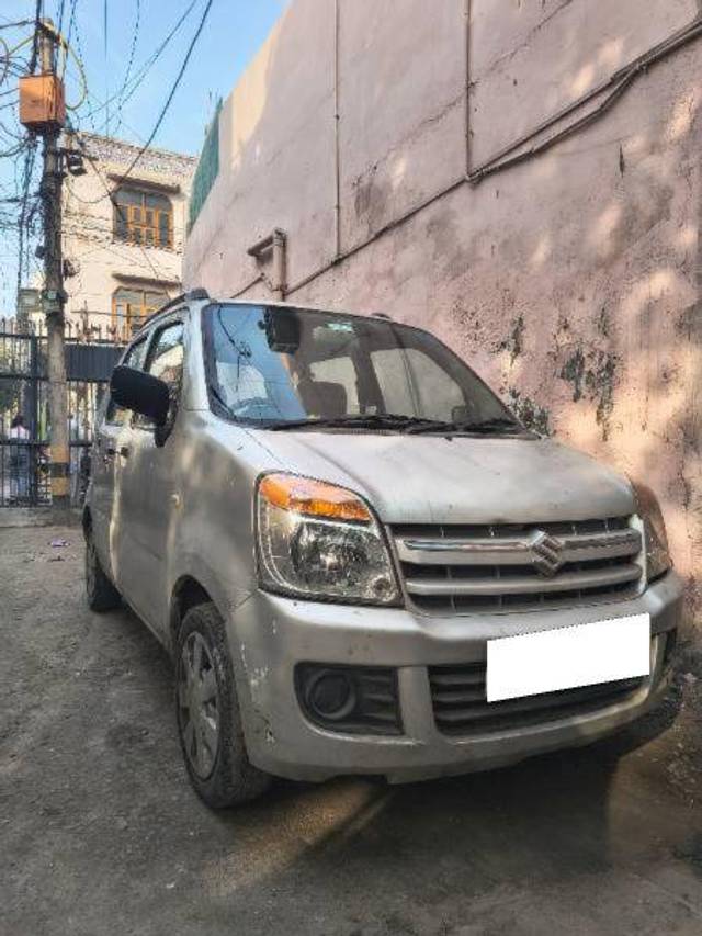 https://images10.gaadi.com/usedcar_image/4305864/original/fe7f21c467072c9d0ef861a0c8aba7ed.jpg?imwidth=6402