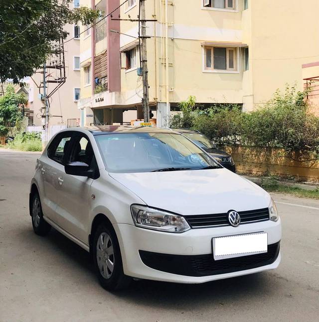 https://images10.gaadi.com/usedcar_image/4305887/original/processed_f3c61c7a1eddd0c09f8bdb6af4ad8710.jpg?imwidth=6400