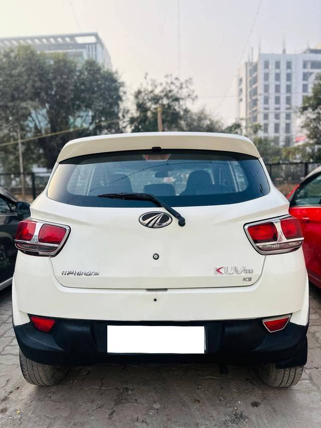 https://images10.gaadi.com/usedcar_image/4306008/original/processed_fd5b9eecfbe04a5763d5021ed75b2f06.jpg?imwidth=6401