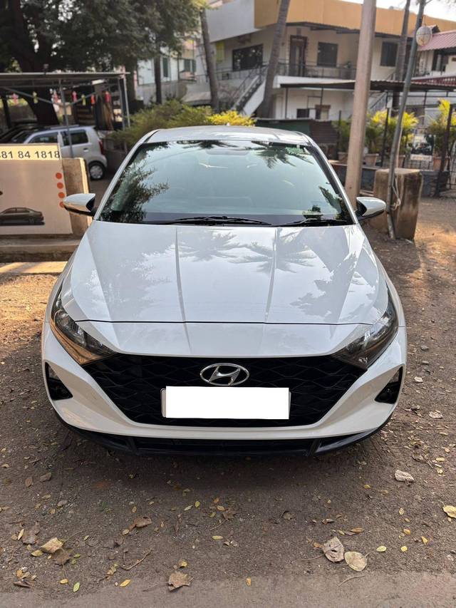 https://images10.gaadi.com/usedcar_image/4306015/original/processed_0cbda84dee57269db73e78d2fd9161fc.jpg?imwidth=6400