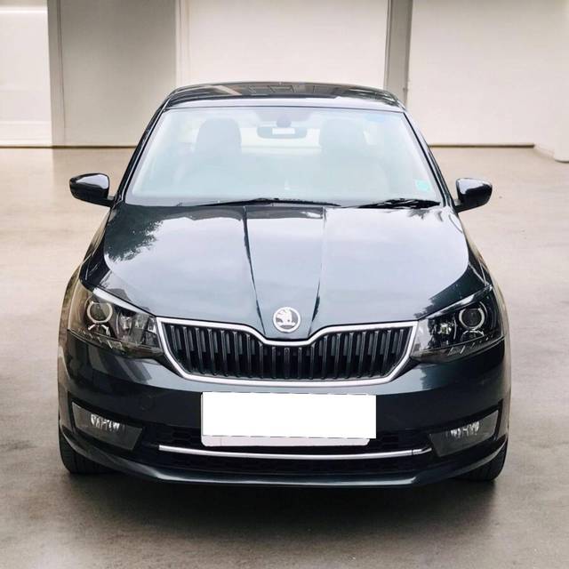 https://images10.gaadi.com/usedcar_image/4306075/original/processed_14501e4e7eff8881796accdf4750f670.jpg?imwidth=6400