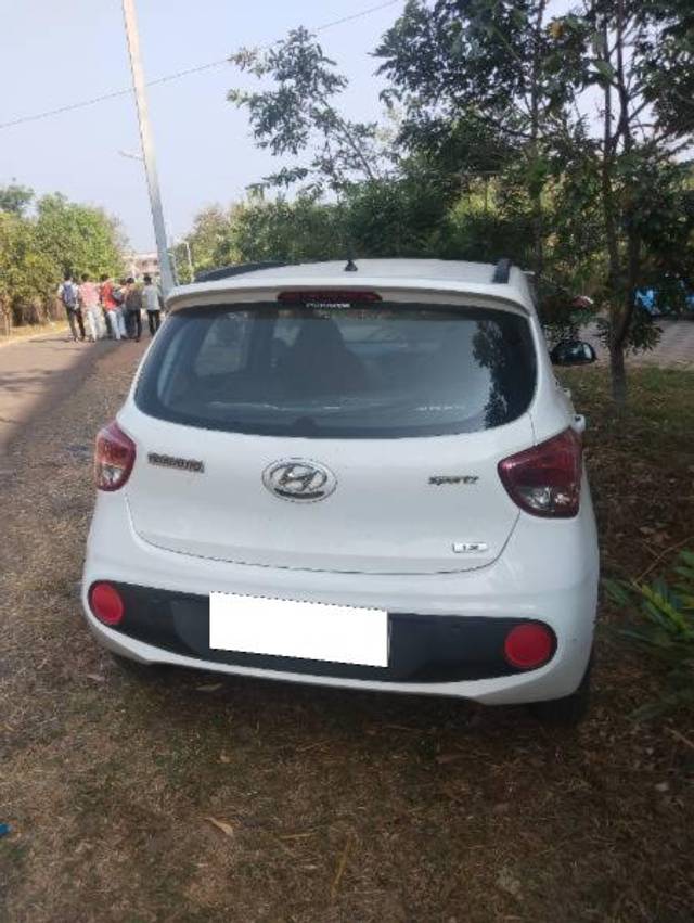 https://images10.gaadi.com/usedcar_image/4306137/original/processed_790d4f59-11ce-478e-a370-8dd4beff67a9.jpg?imwidth=6401