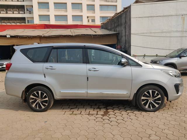 https://images10.gaadi.com/usedcar_image/4306251/original/e0edb20b9c8e132df782952296f15d0c.jpeg?imwidth=6401