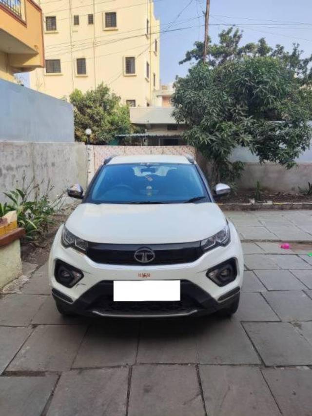 https://images10.gaadi.com/usedcar_image/4306282/original/processed_0517ee83-a79a-4b80-974e-8bee776952c8.jpeg?imwidth=6402