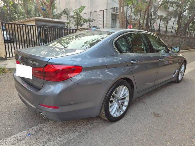 https://images10.gaadi.com/usedcar_image/4306371/original/processed_832f67d66a6ecddadc39aaeed9f3fb25.jpeg?imwidth=6402