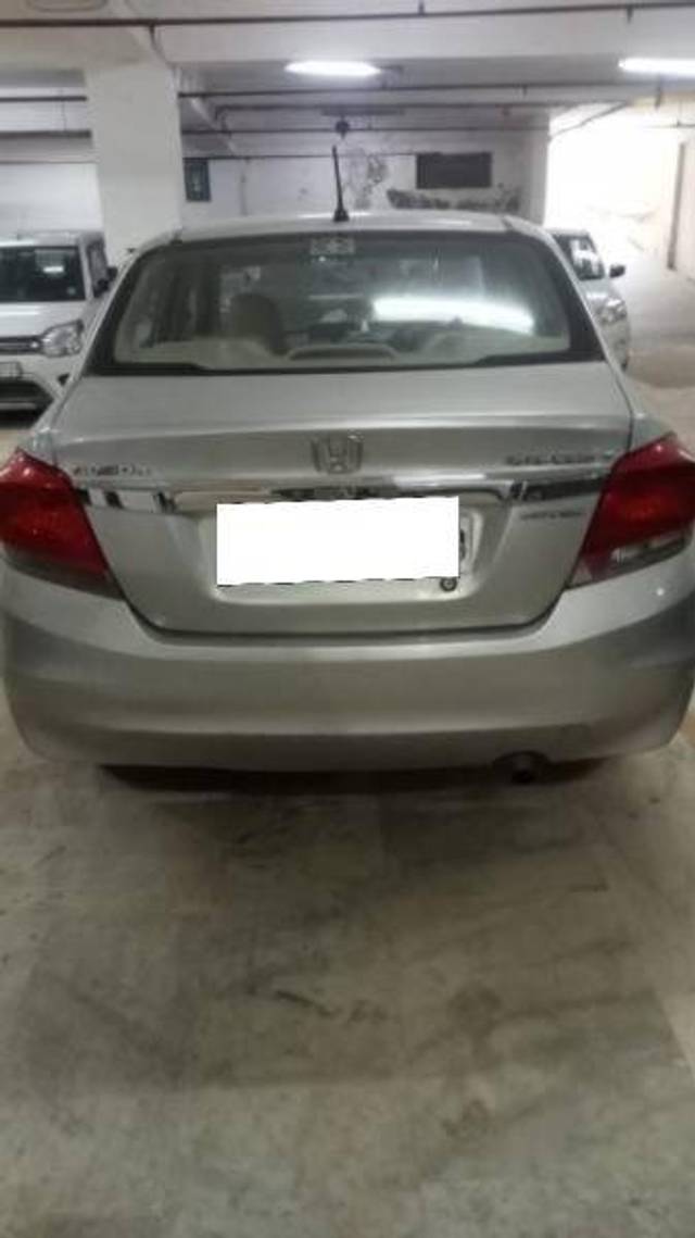 https://images10.gaadi.com/usedcar_image/4306395/original/391bc5b00b529217b6f87fc32382b1ba.jpg?imwidth=6401