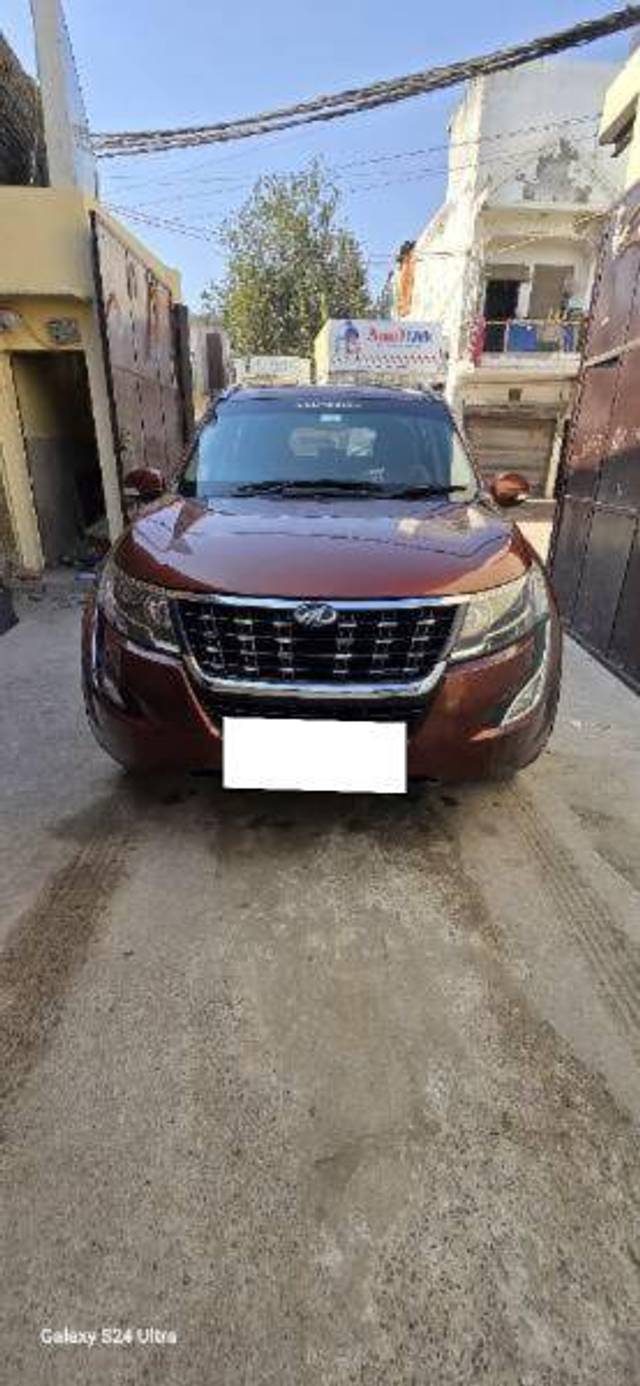 https://images10.gaadi.com/usedcar_image/4306397/original/8db62ff24b8cc2606794a4bb74486856.jpg?imwidth=6400