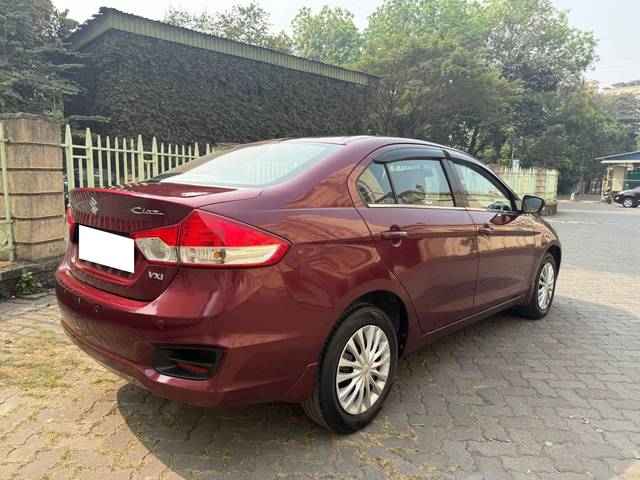 https://images10.gaadi.com/usedcar_image/4306419/original/processed_f25c15df8bc9f18fb760e59e85109b2c.jpeg?imwidth=6402