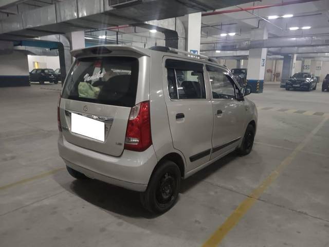 https://images10.gaadi.com/usedcar_image/4306454/original/processed_d266214012eb96ded4a4e834097de01e.jpg?imwidth=6402